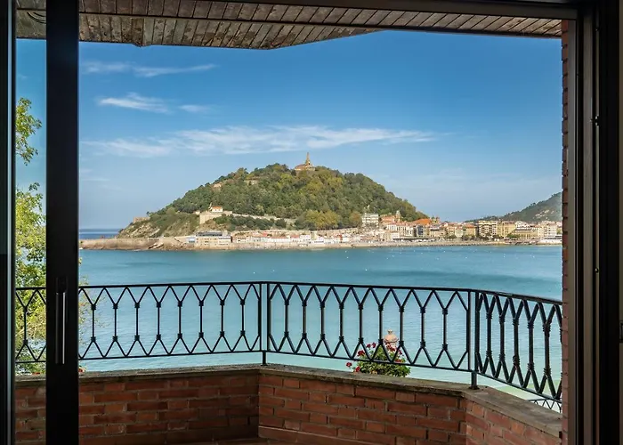 Miraconcha 47 アパート